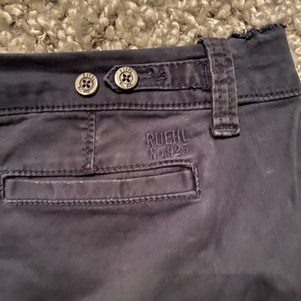 Ruehl Navy Blue Khaki Shorts EUC Sz 10 - Picture 3 of 5